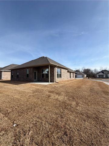 211 Kristen Lane, Centerton, AR 72719