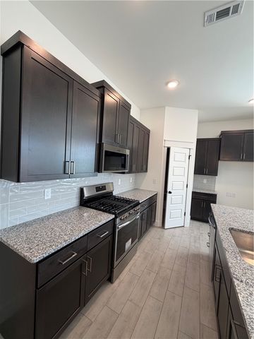 211 Kristen Lane, Centerton, AR 72719