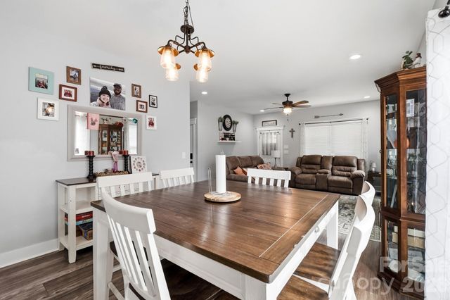 304 E Florida Avenue, Bessemer City, NC 28016