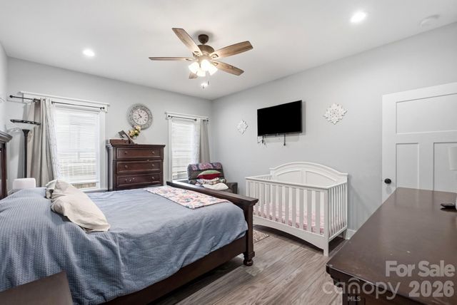 304 E Florida Avenue, Bessemer City, NC 28016