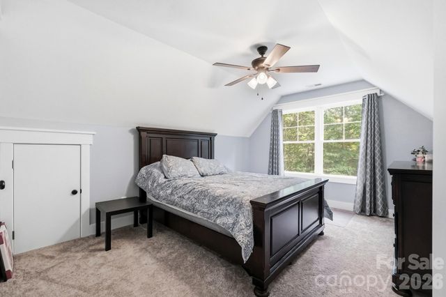 304 E Florida Avenue, Bessemer City, NC 28016