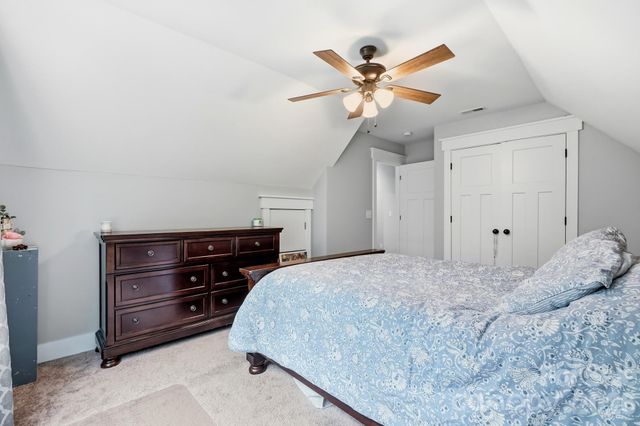 304 E Florida Avenue, Bessemer City, NC 28016