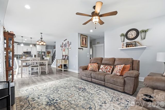 304 E Florida Avenue, Bessemer City, NC 28016
