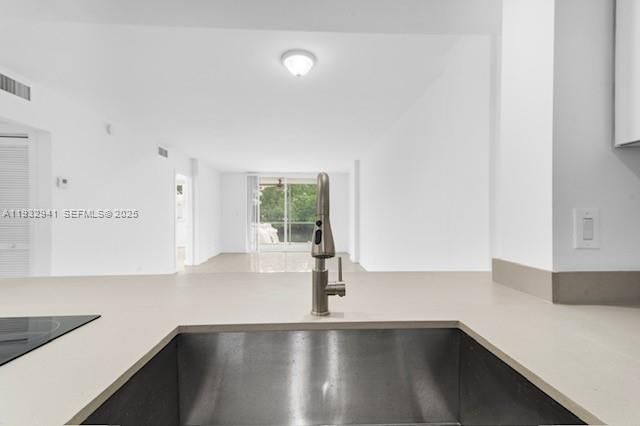 3660 NE 166th St 114, North Miami Beach, FL 33160