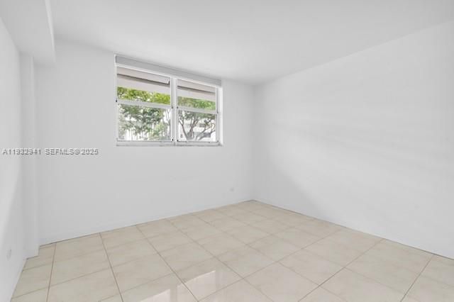 3660 NE 166th St 114, North Miami Beach, FL 33160