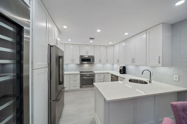 3902 N Fairway Dr Drive N, Jupiter, FL 33477