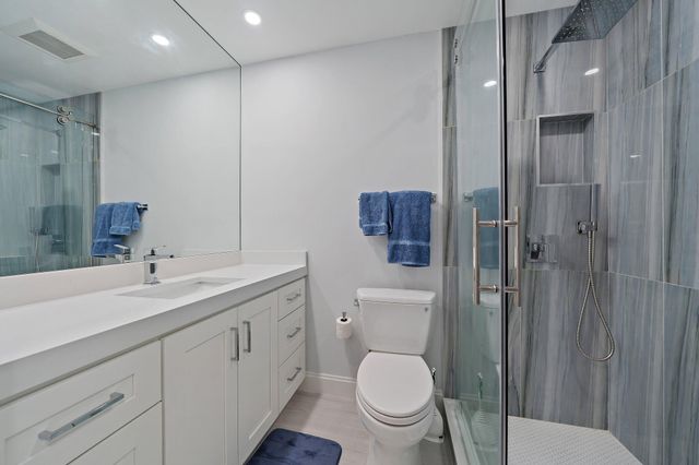 3902 N Fairway Dr Drive N, Jupiter, FL 33477