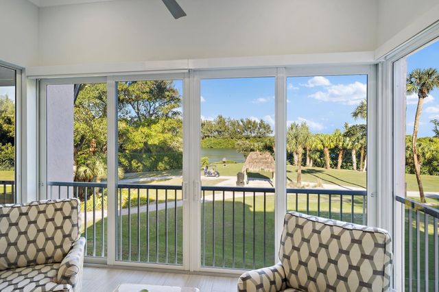 3902 N Fairway Dr Drive N, Jupiter, FL 33477