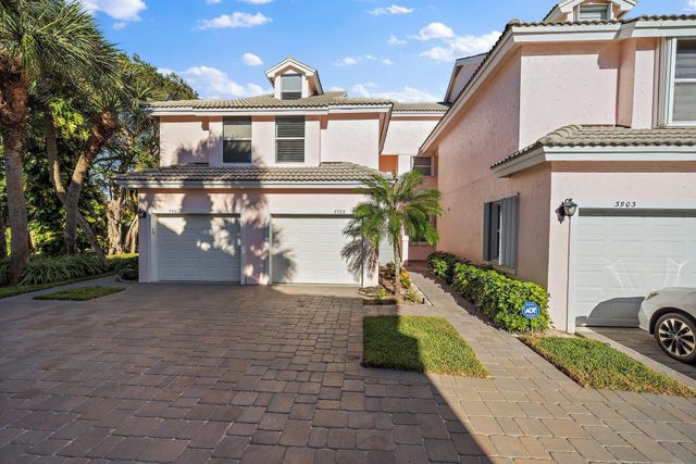 3902 N Fairway Dr Drive N, Jupiter, FL 33477