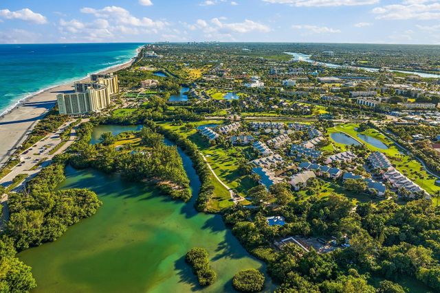 3902 N Fairway Dr Drive N, Jupiter, FL 33477