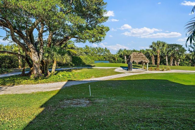 3902 N Fairway Dr Drive N, Jupiter, FL 33477
