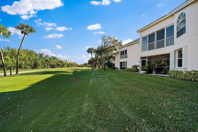 3902 N Fairway Dr Drive N, Jupiter, FL 33477