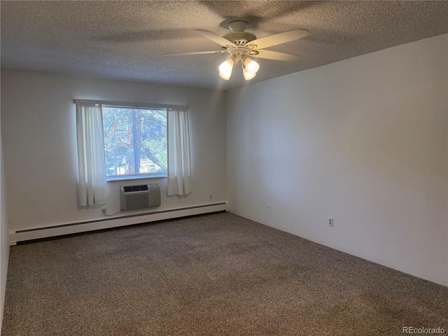 3184 S Heather Gardens Way 205, Aurora, CO 80014