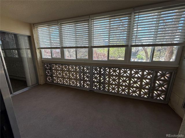3184 S Heather Gardens Way 205, Aurora, CO 80014