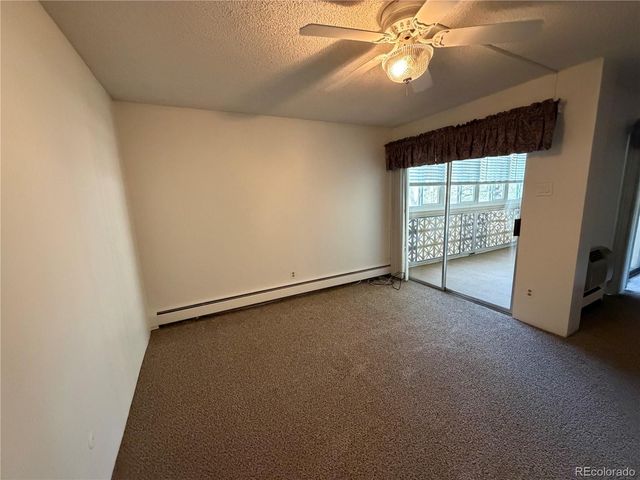 3184 S Heather Gardens Way 205, Aurora, CO 80014