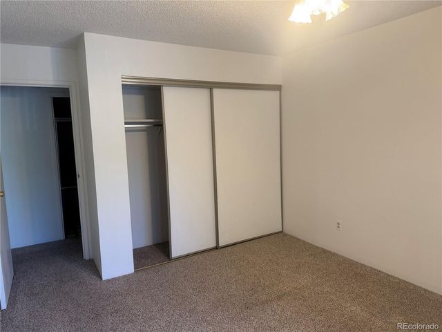 3184 S Heather Gardens Way 205, Aurora, CO 80014
