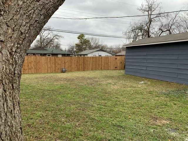 327 Andover Drive, Mesquite, TX 75149