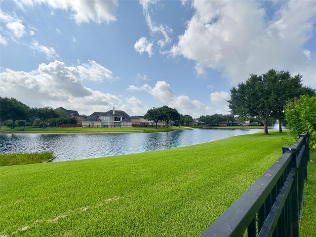 3819 Rivermoss Lane, Katy, TX 77494