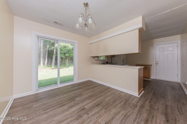 512 Walnut Drive, Jacksonville, NC 28540