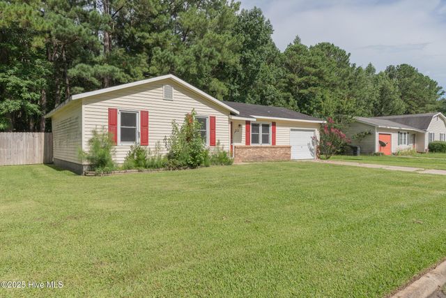 512 Walnut Drive, Jacksonville, NC 28540