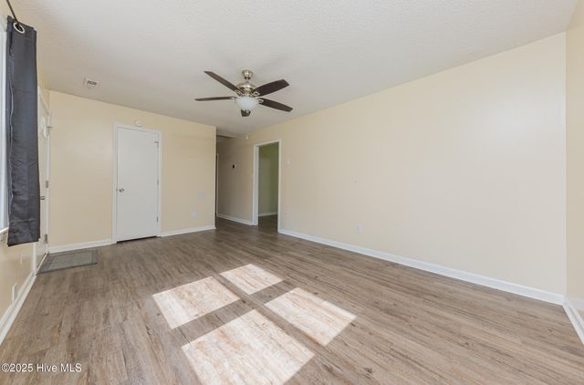 512 Walnut Drive, Jacksonville, NC 28540