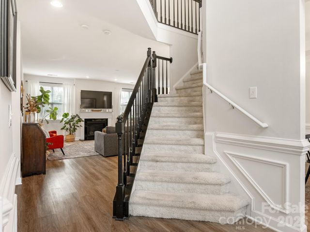 6617 Walton Hall Court, Waxhaw, NC 28173