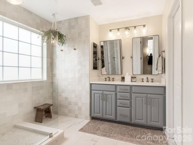 6617 Walton Hall Court, Waxhaw, NC 28173