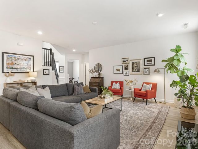 6617 Walton Hall Court, Waxhaw, NC 28173