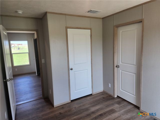 4214 Woodrow Center Drive, Kingsbury, TX 78638