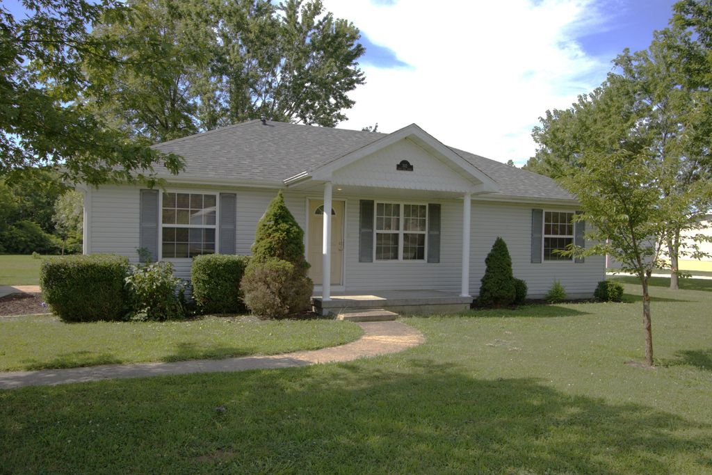 302 West Mill Street, Humansville, MO 65674