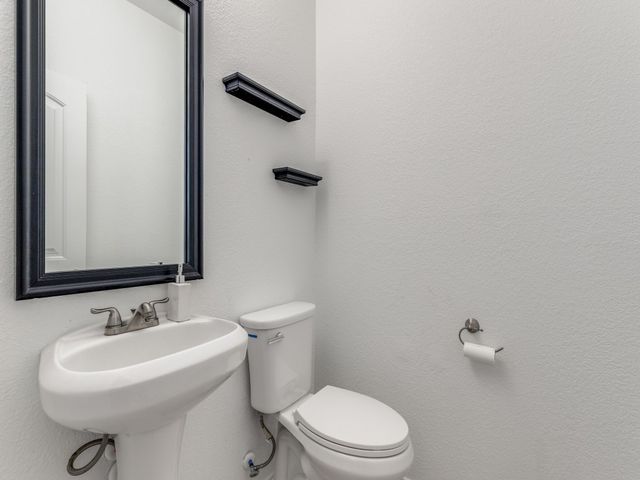 1029 Holly Anne Lane, Aubrey, TX 76227