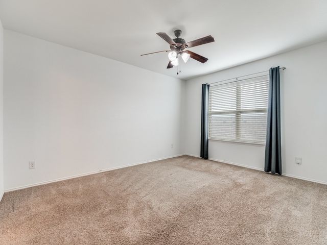 1029 Holly Anne Lane, Aubrey, TX 76227