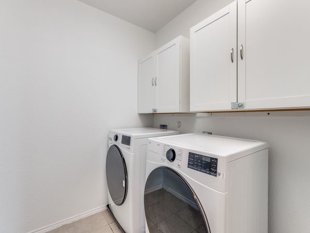 1029 Holly Anne Lane, Aubrey, TX 76227