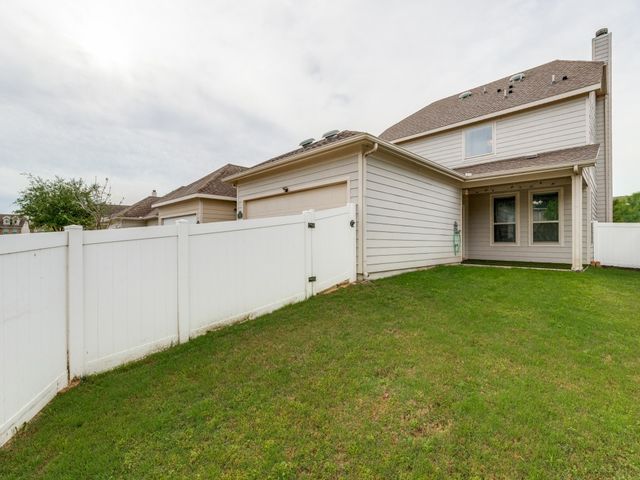 1029 Holly Anne Lane, Aubrey, TX 76227