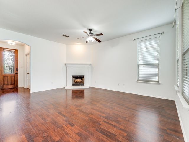 1029 Holly Anne Lane, Aubrey, TX 76227