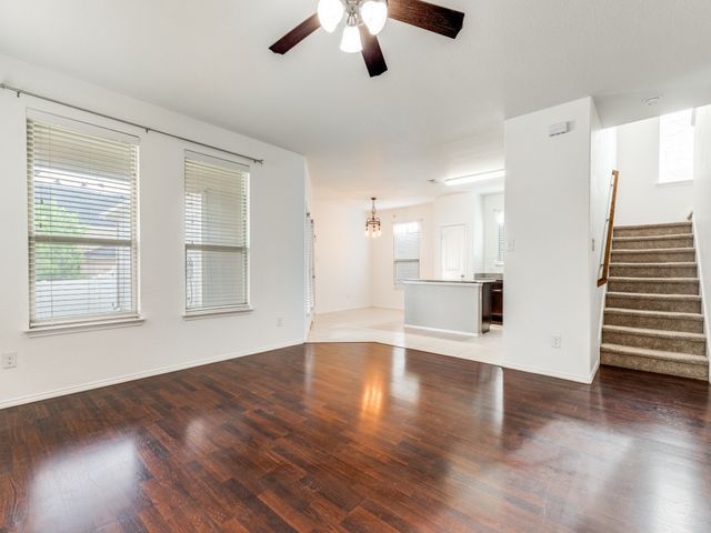 1029 Holly Anne Lane, Aubrey, TX 76227