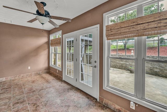 1530 Indian Springs LN, Moneta, VA 24121