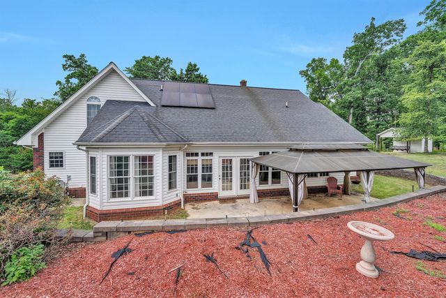 1530 Indian Springs LN, Moneta, VA 24121