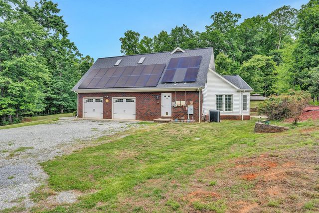 1530 Indian Springs LN, Moneta, VA 24121