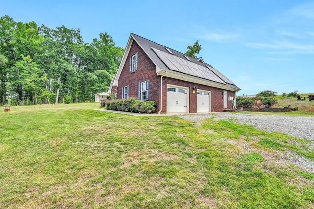 1530 Indian Springs LN, Moneta, VA 24121