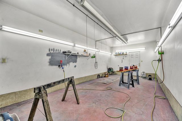 1530 Indian Springs LN, Moneta, VA 24121
