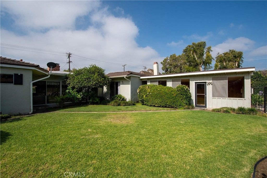 Image 31 of property listing at 375 W Las Flores, Arcadia, CA 91007