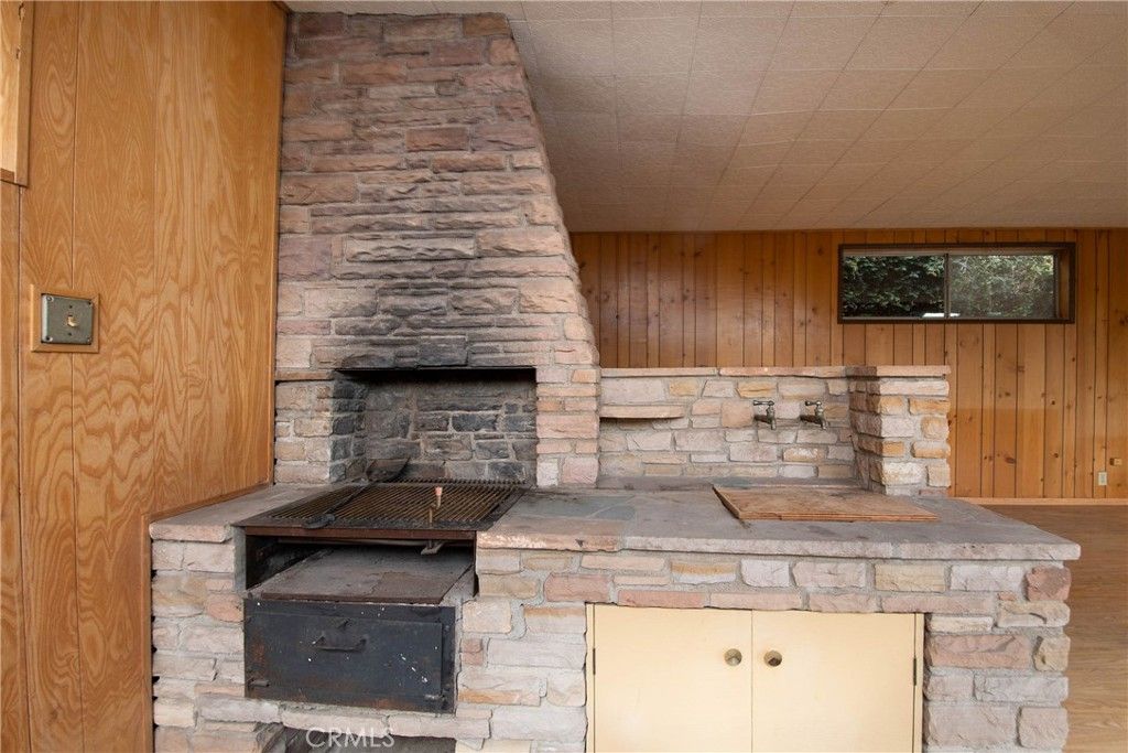 Image 33 of property listing at 375 W Las Flores, Arcadia, CA 91007