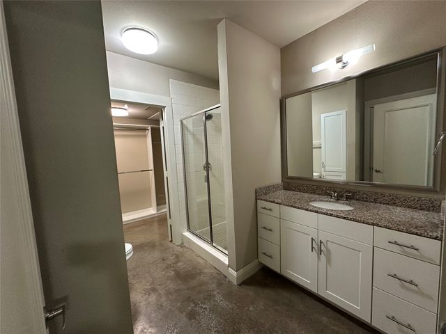 801 N Bishop Avenue 1-107, Dallas, TX 75208