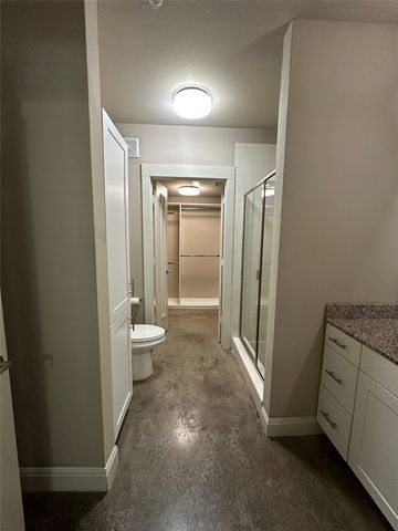 801 N Bishop Avenue 1-107, Dallas, TX 75208