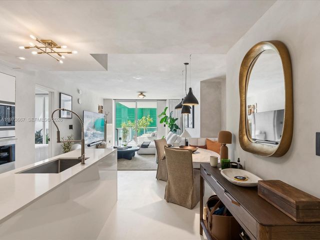 9521 E Bay Harbor Drive 705, Bay Harbor Islands, FL 33154