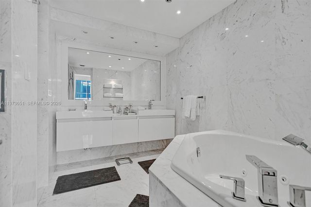 10205 Collins Ave P8, Bal Harbour, FL 33154