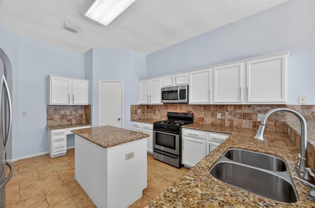4535 Backenberry Drive, Friendswood, TX 77546
