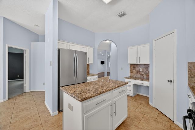 4535 Backenberry Drive, Friendswood, TX 77546