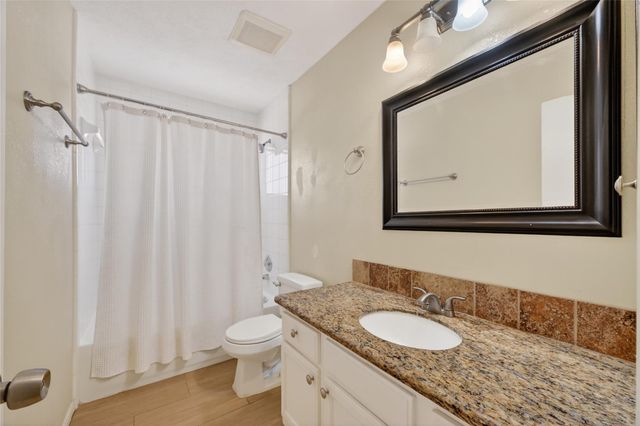 4535 Backenberry Drive, Friendswood, TX 77546